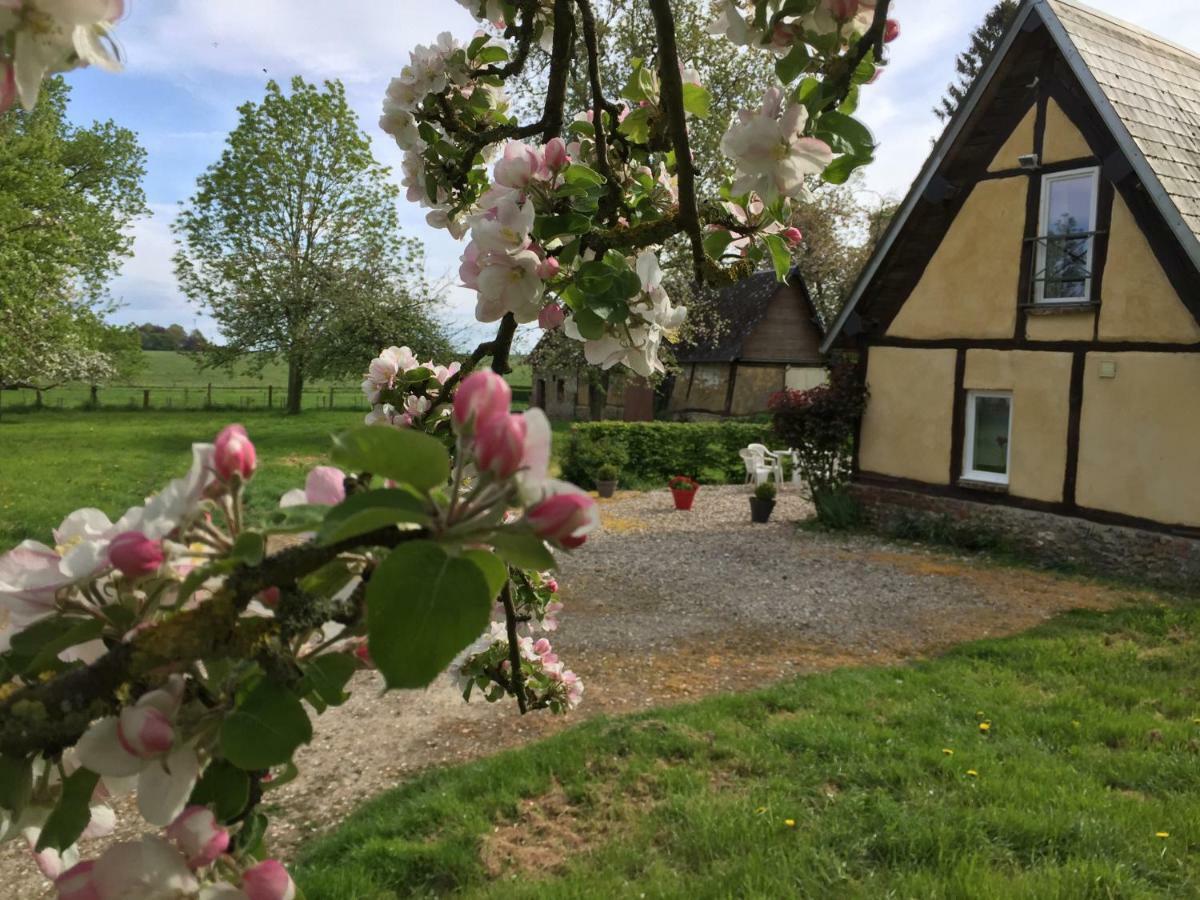 Charmante Maison Entre Les Pommiers Fresne-le-Plan エクステリア 写真