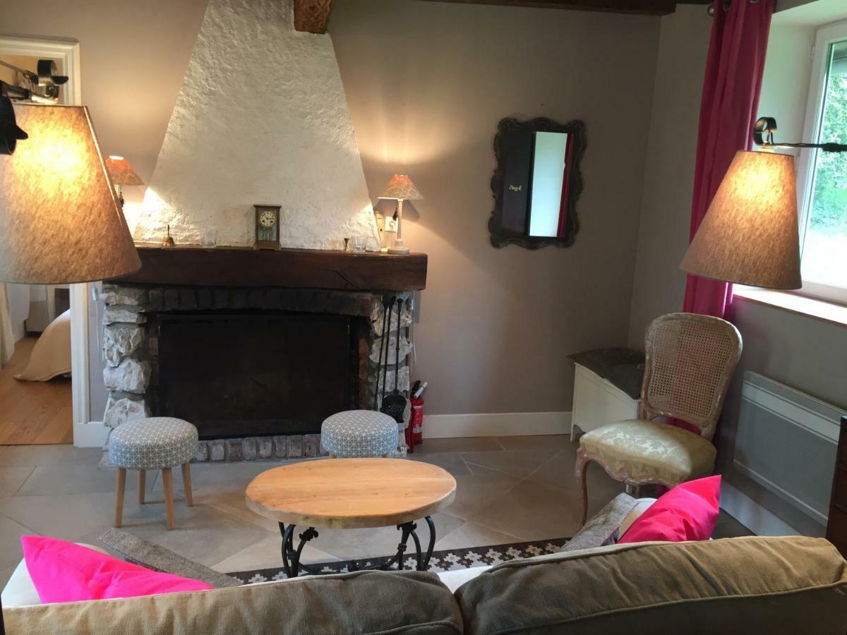 Charmante Maison Entre Les Pommiers Fresne-le-Plan エクステリア 写真
